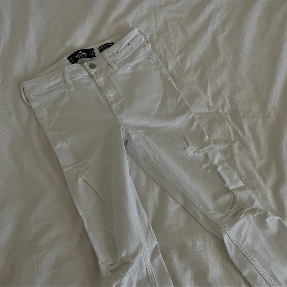 Hollister White High-Rise Ripped Crop Jean Legging 3S